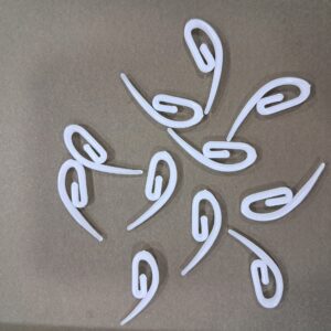 GARFIO FRANCES PLASTICO D400